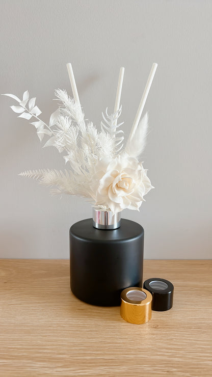 Black Sola Floral Diffuser Set