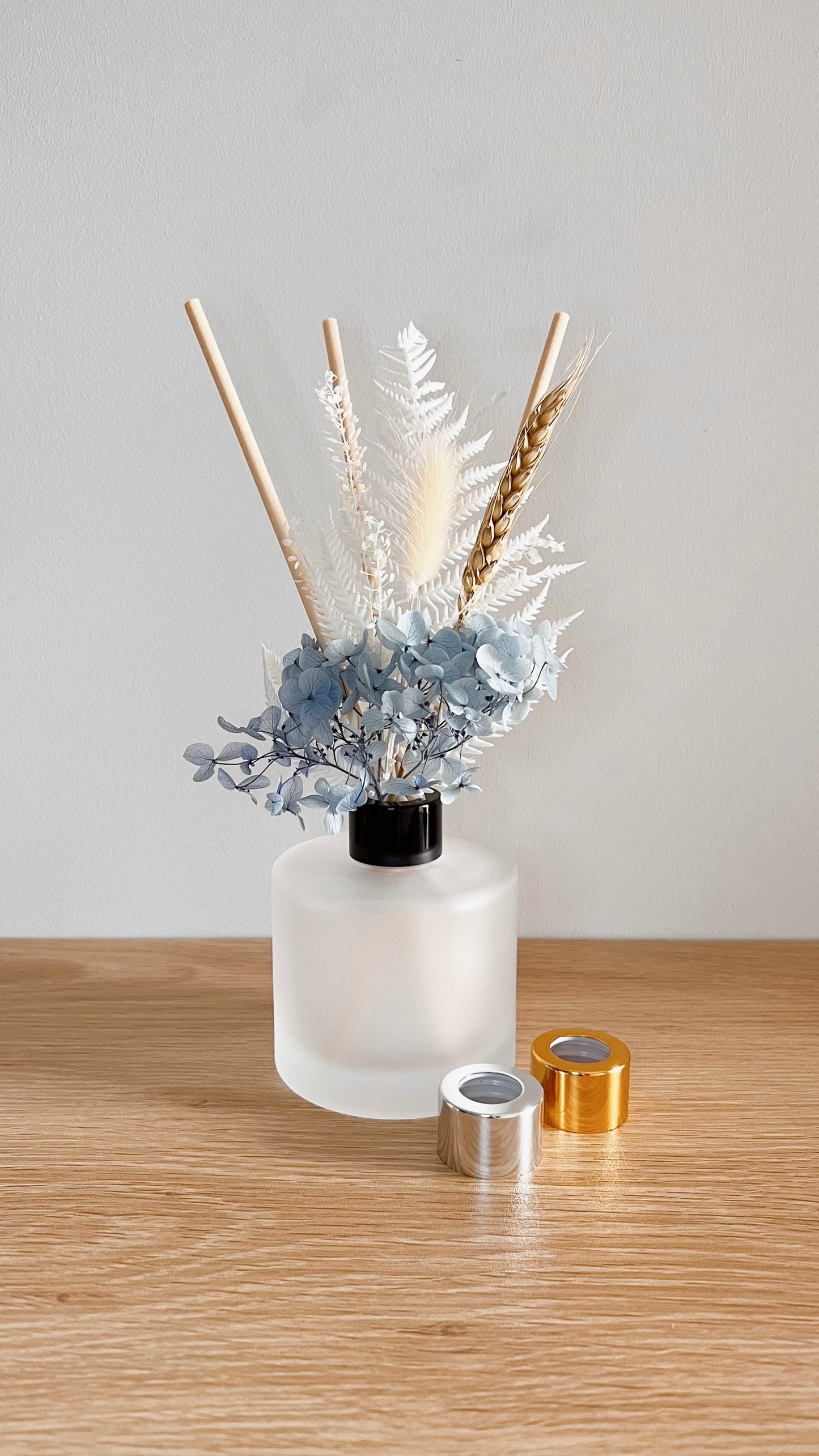 Frosted Deluxe Floral Diffuser Set